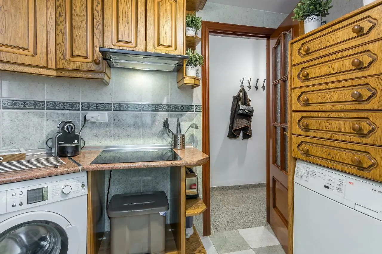 Sf Carihuela Luxury Suite 托雷莫利诺斯 0*,  西班牙