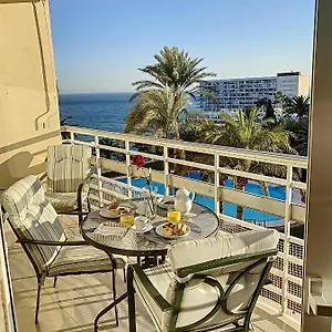 Con Piscina Apartment